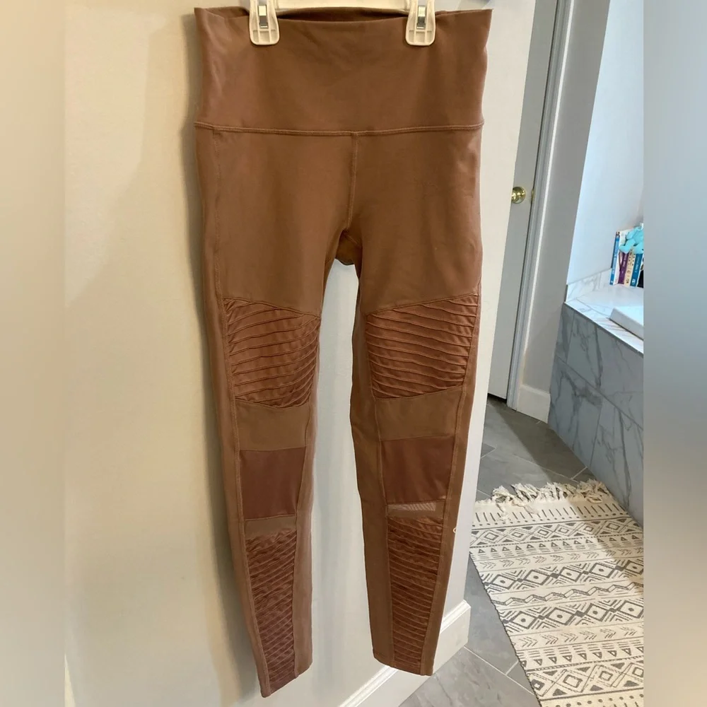 Alo mauve full length mesh moto leggings 14” waist fit like a large
